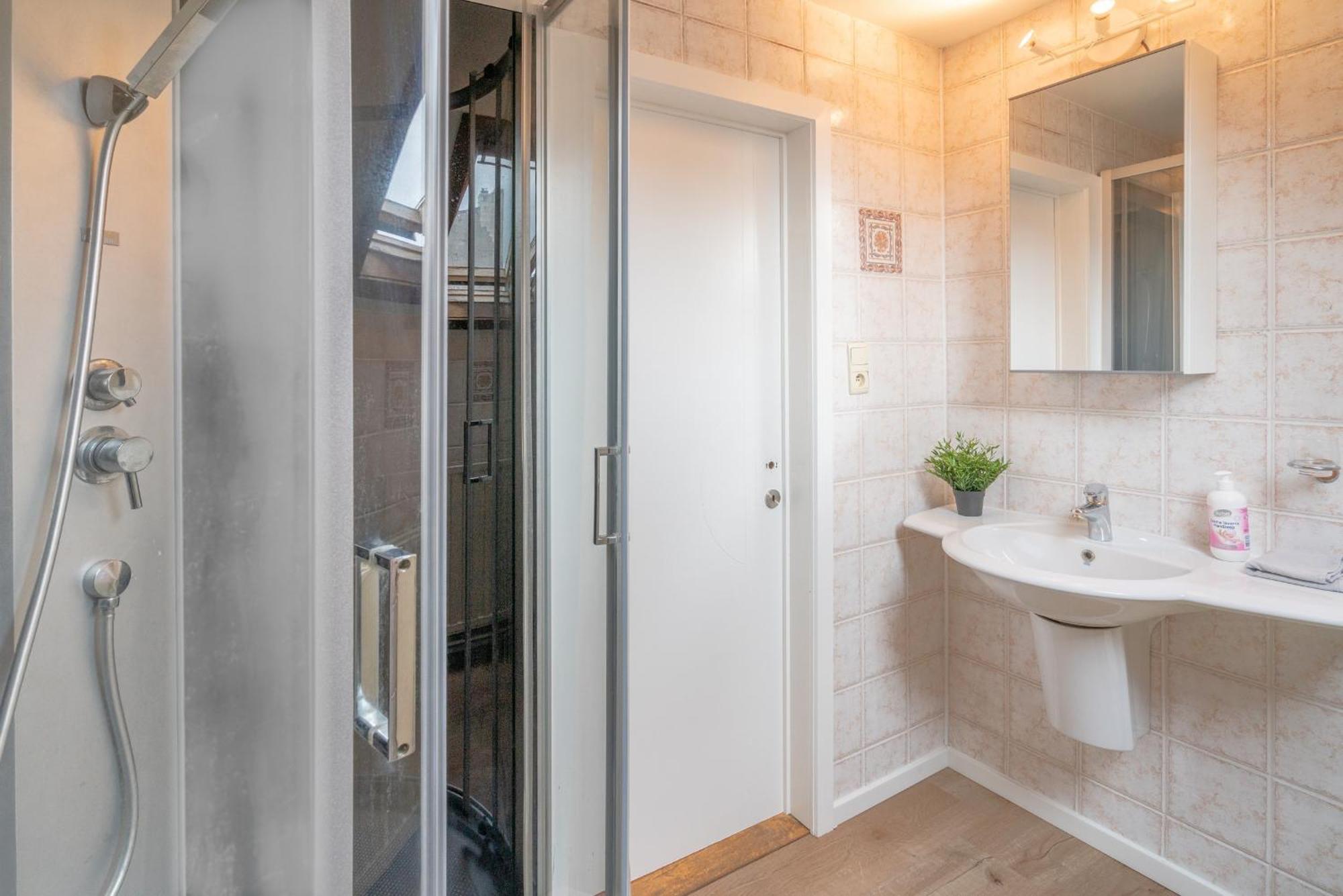Authentic Apartments In The Center Of Antwerpia Zewnętrze zdjęcie